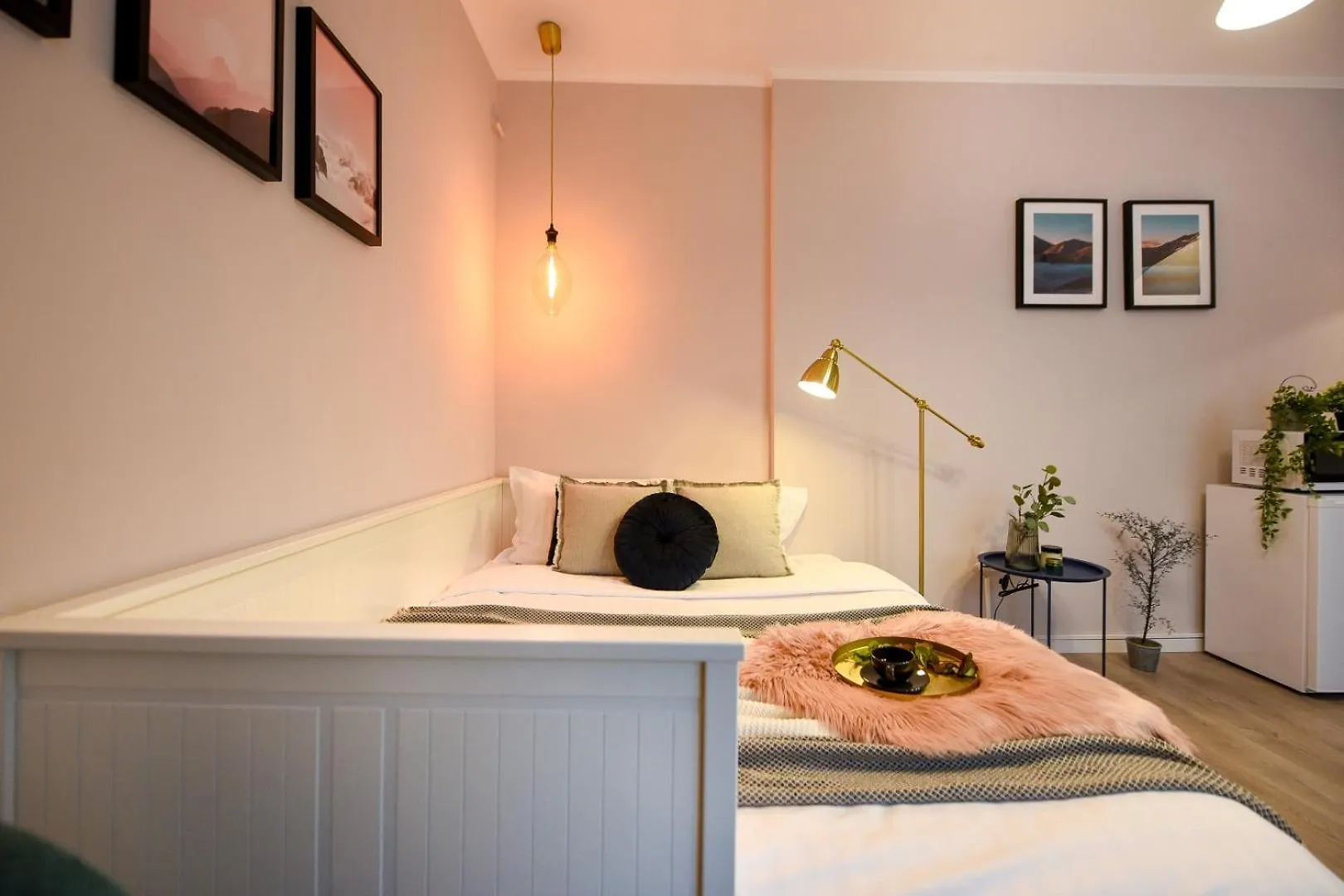 Lejlighed Bucharest'S Heartbeat - Cozy Studios On Smardan Street