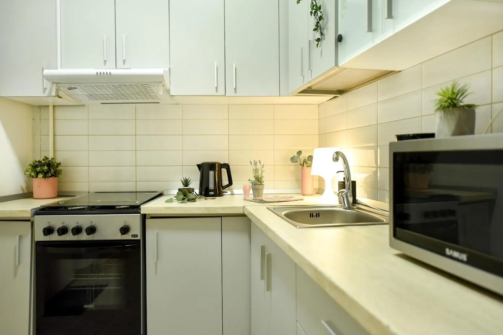 Bucharest'S Heartbeat - Cozy Studios On Smardan Street Bukarest